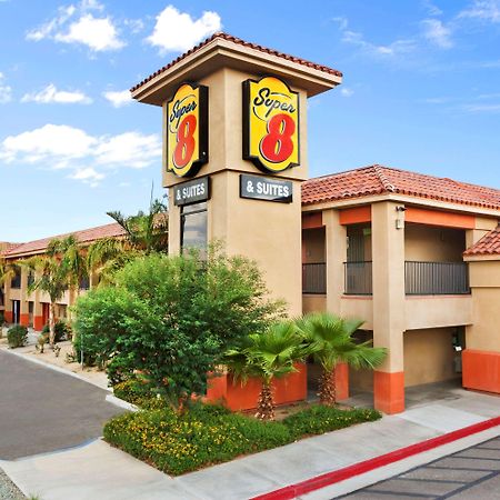 Super 8 By Wyndham Indio Hotel Luaran gambar