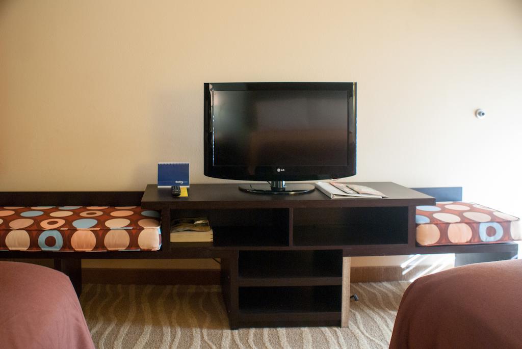 Super 8 By Wyndham Indio Hotel Luaran gambar