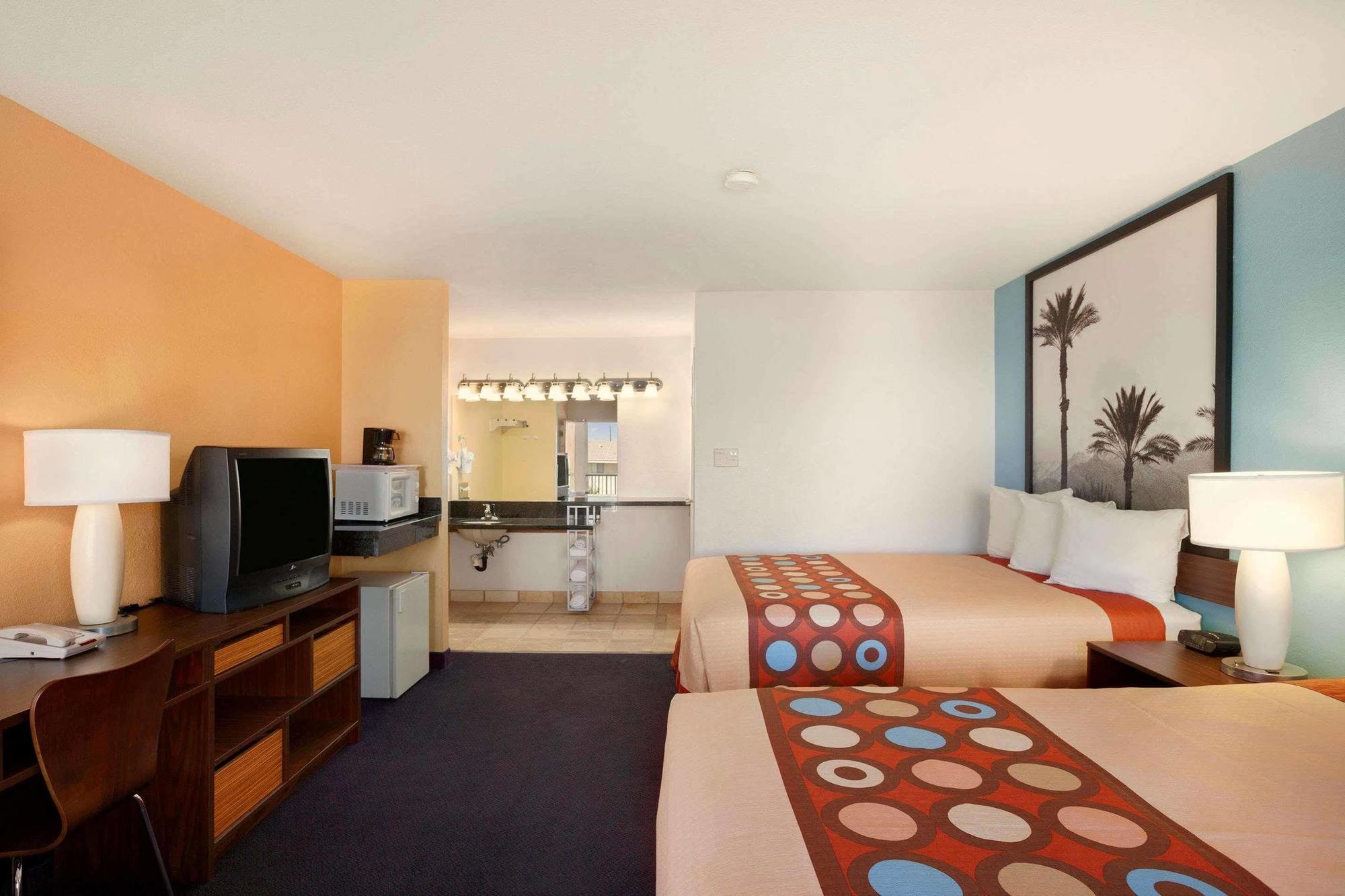 Super 8 By Wyndham Indio Hotel Luaran gambar
